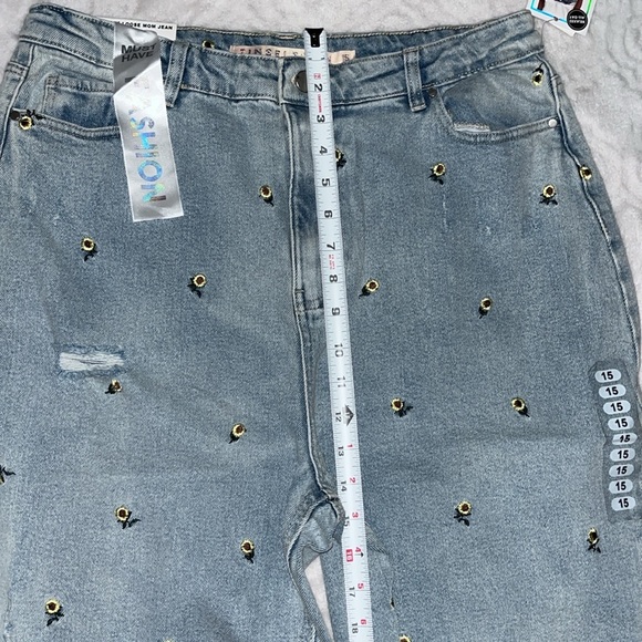 Mom Jean style/ Hi-waist loose mom Jean size 15/32 - Picture 6 of 8